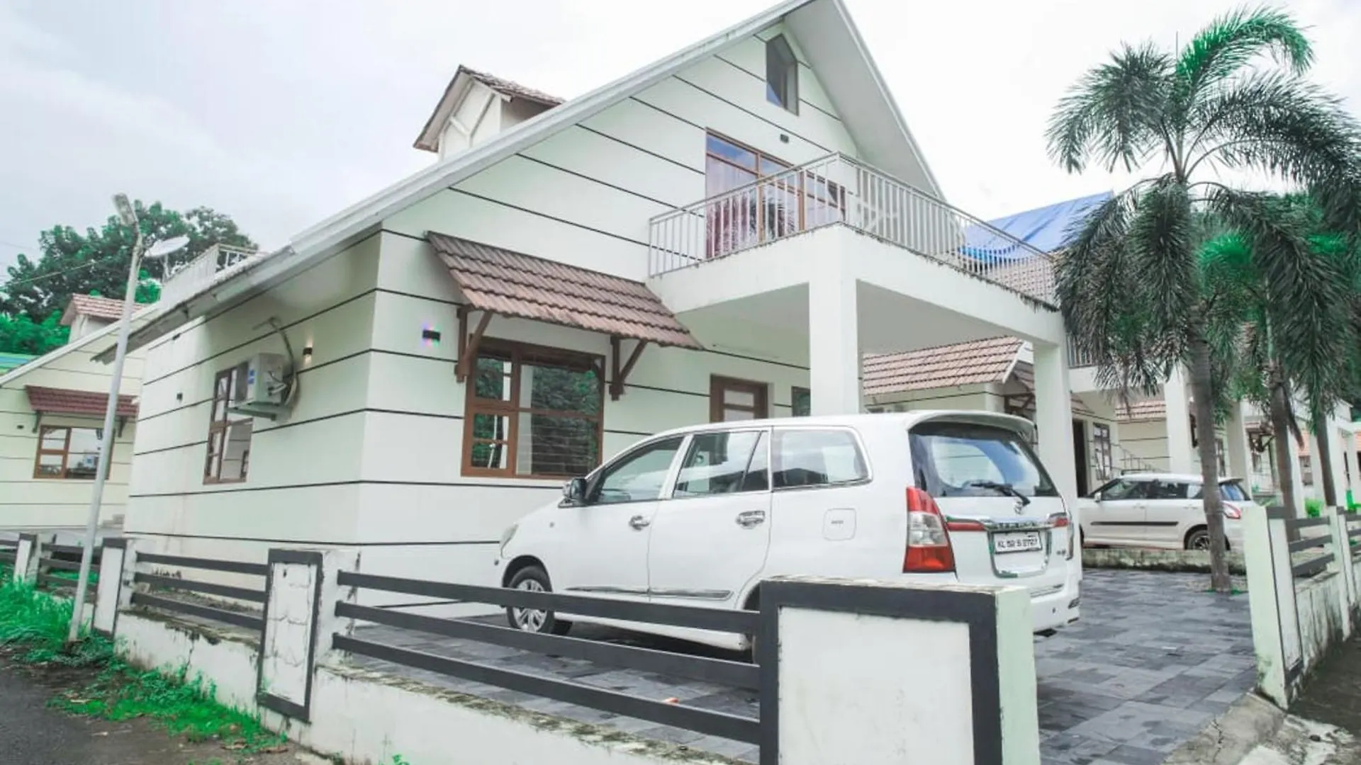 Green Nest Villa At Athirappilly